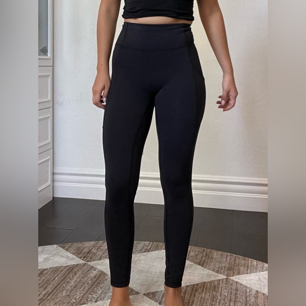 Black lululemon leggings